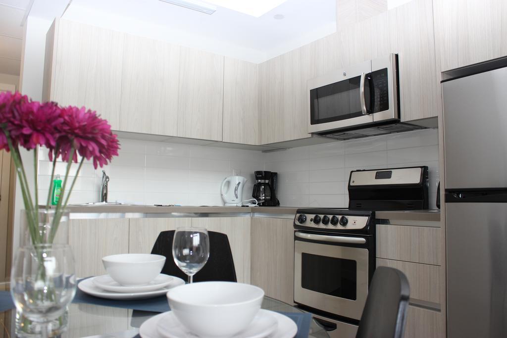 Atlas Suites- Furnished Apartments-College Street, Toronto Dış mekan fotoğraf
